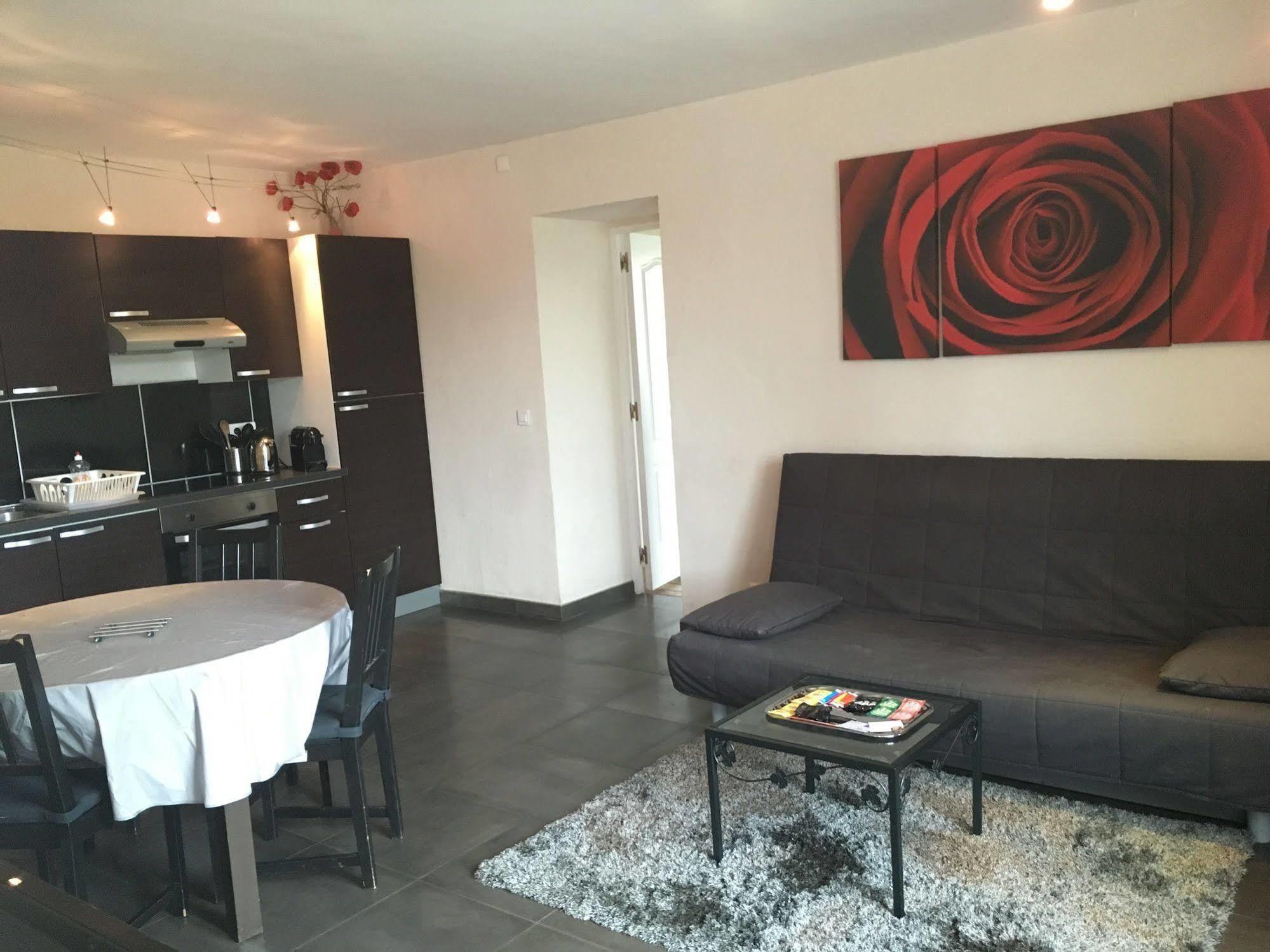 Domaine Du Moulin De Champie - Versailles - Gites & Suites Feucherolles Εξωτερικό φωτογραφία