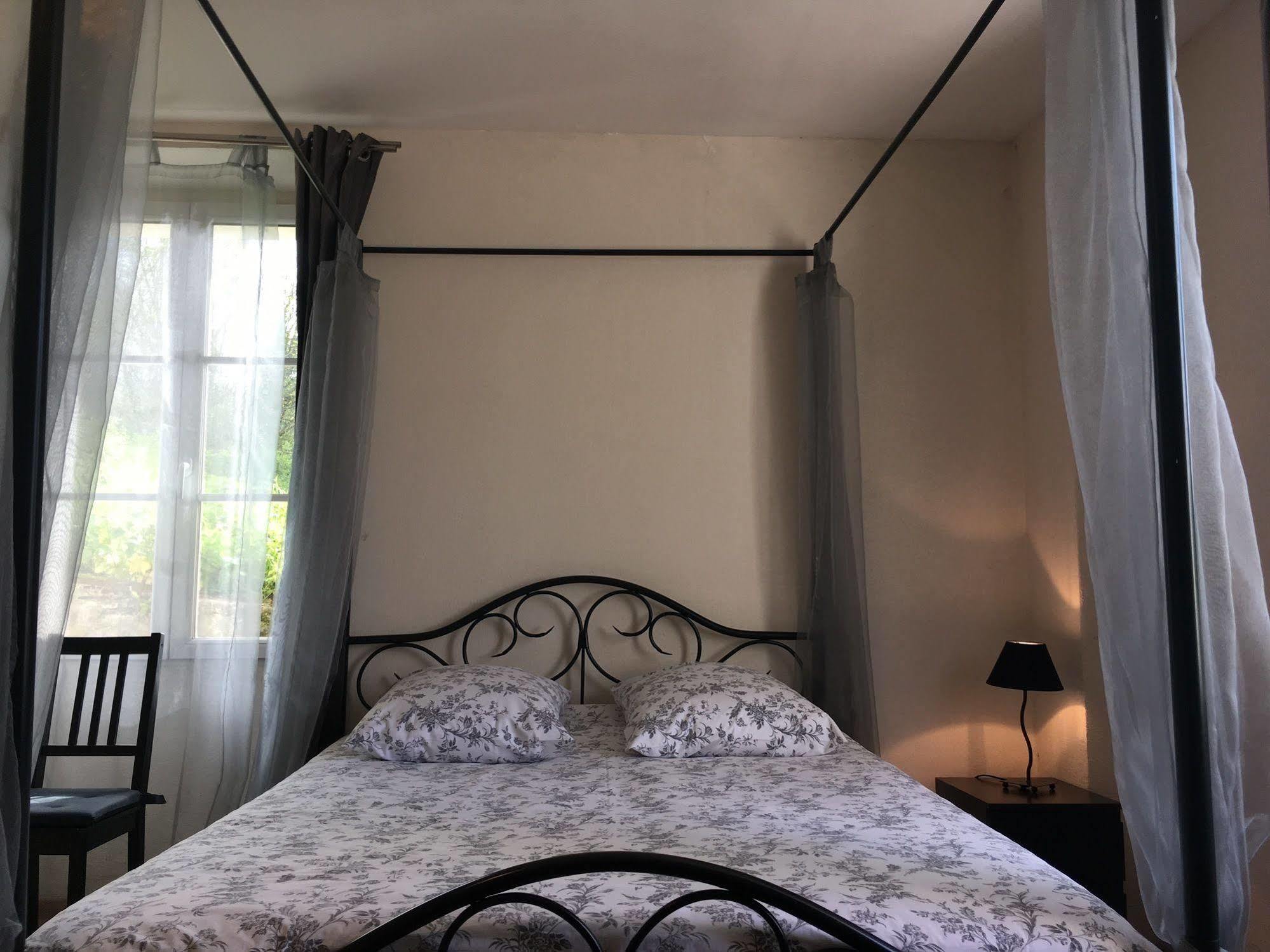 Domaine Du Moulin De Champie - Versailles - Gites & Suites Feucherolles Εξωτερικό φωτογραφία
