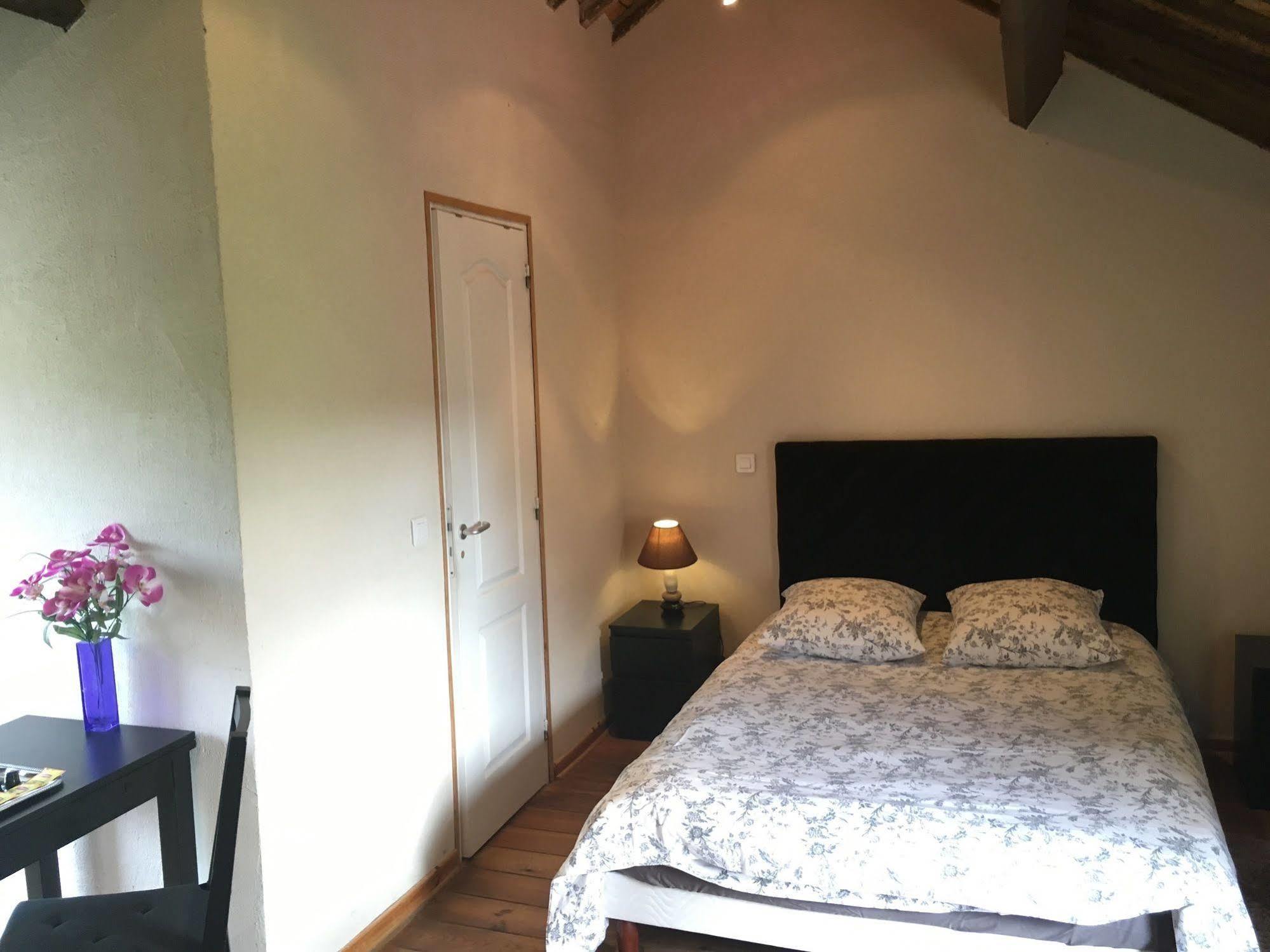 Domaine Du Moulin De Champie - Versailles - Gites & Suites Feucherolles Εξωτερικό φωτογραφία