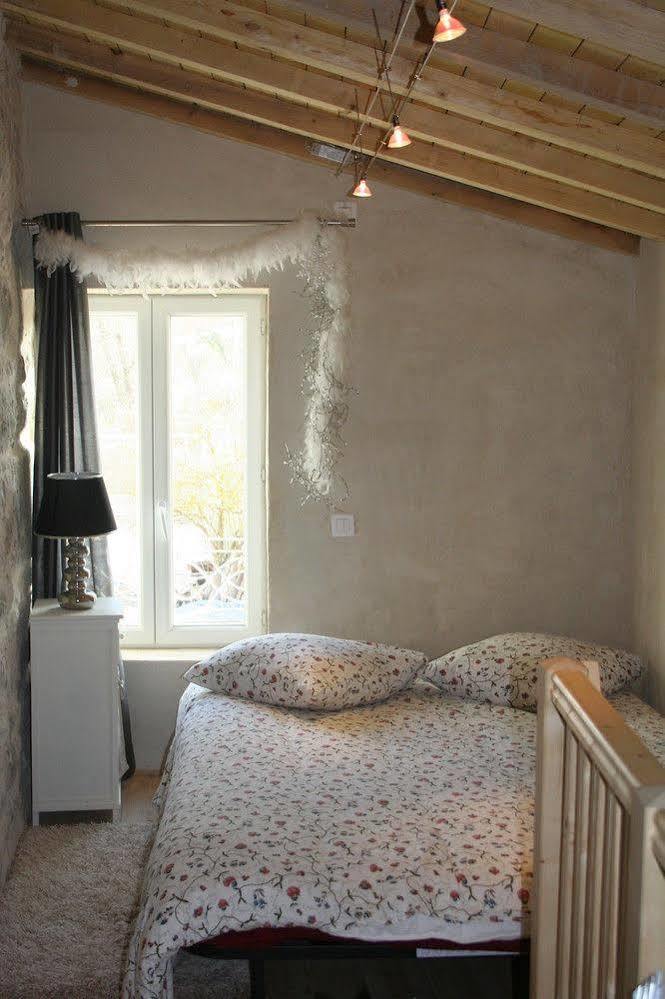 Domaine Du Moulin De Champie - Versailles - Gites & Suites Feucherolles Εξωτερικό φωτογραφία